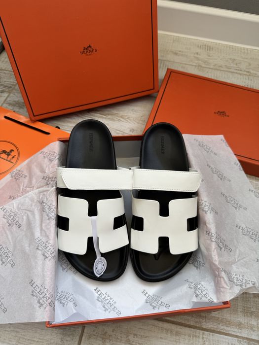 Шьлопанці Hermes Chypre