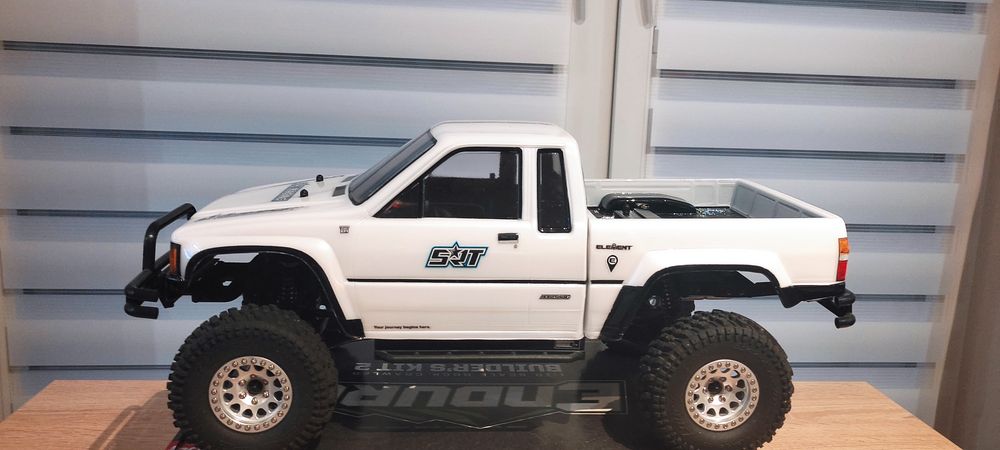 1:10 Rock crawler Element Enduro Builders kit 2 Pro Line Toyota Hilux