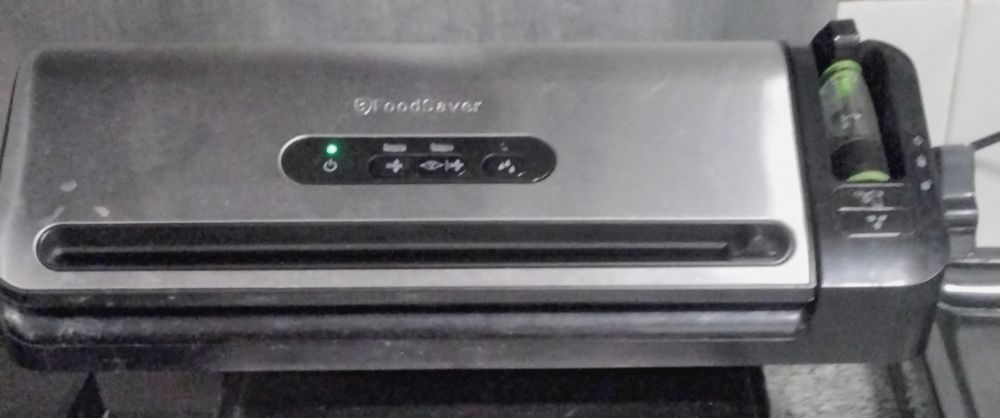 Máquina de Embalar a Vácuo FOODSAVER FFS017X-01