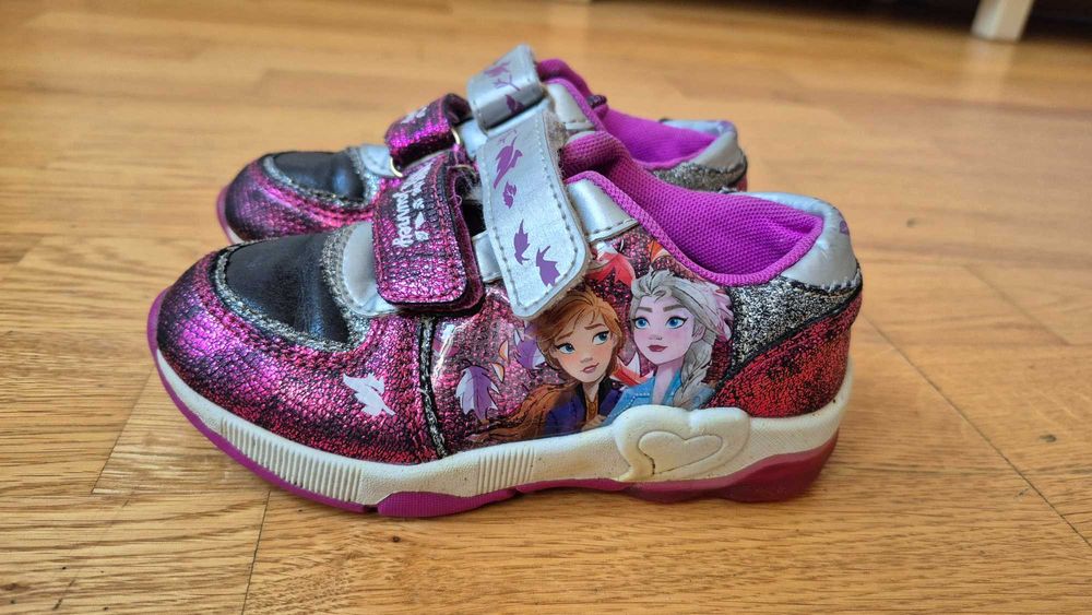 Buty sportowe Kraina Lodu, r. 26, wkładka 16,5 cm