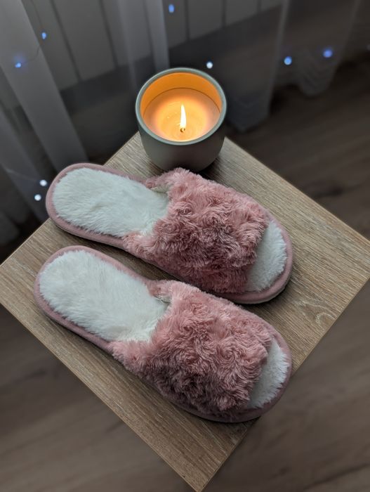 Хатні тапочки жіночі