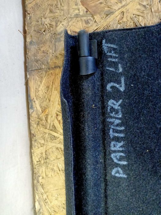 Peugeot Partner 1 FL lift roleta bagażnika tył tylna oryginał