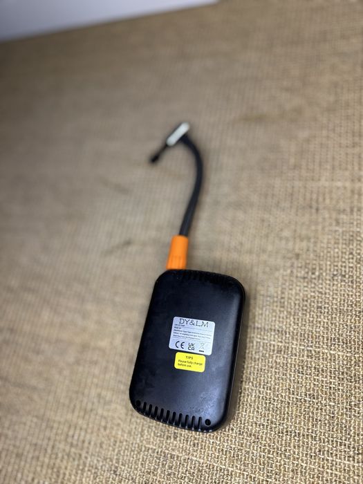 Elektryczna pompka akumulatorowa do roweru lub samochodu