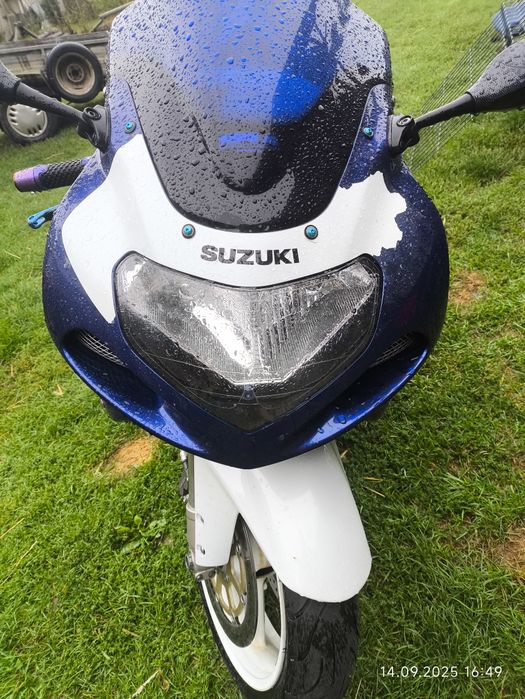 Suzuki GSX-R 750 k1 K2 czasza lampa stelaż licznik lusterka