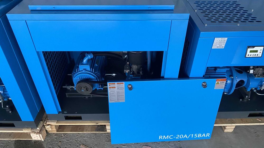 Гвинтовий компресор 15 кВт, 15 бар, 1,3 м3/мін. RMC-20A/15