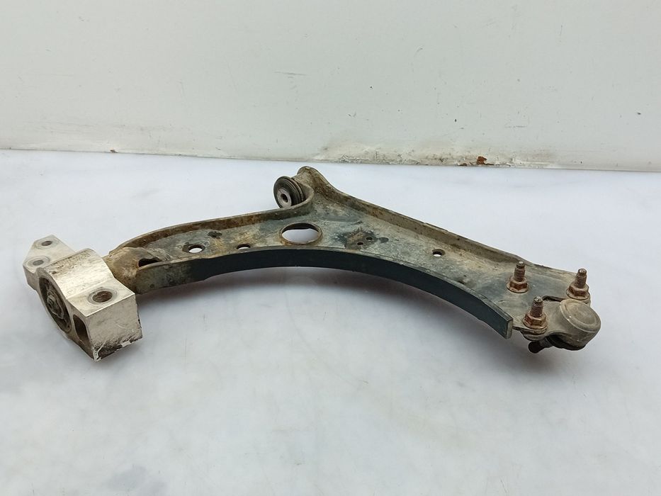 Braço de suspensão frente esquerdo AUDI A3 (8P1)