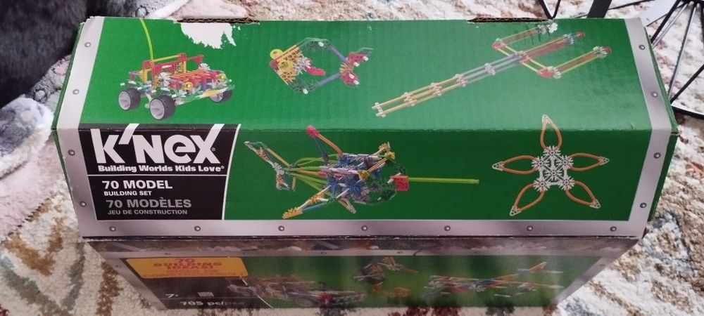 Vendo caixa com 1000 peças knex praticamente novo