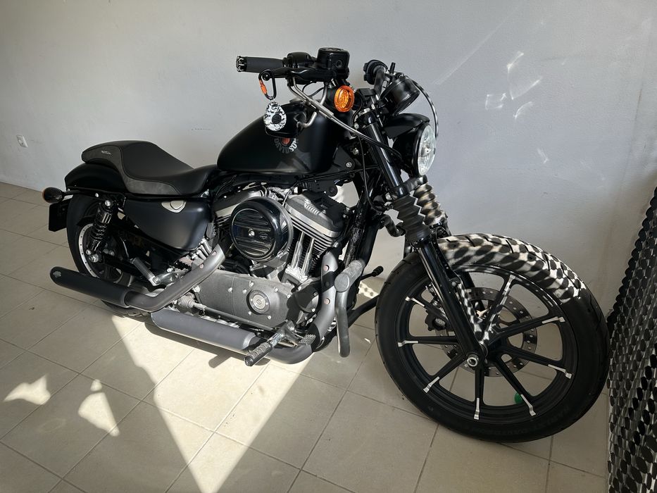 Harley-Davidson Iron 883