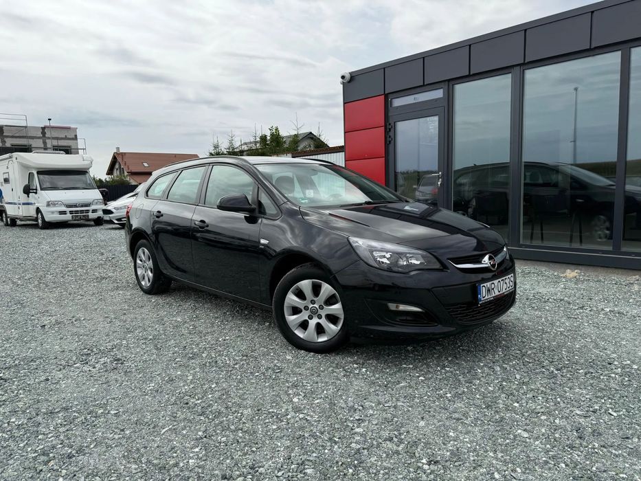 Opel Astra Podgrzewane Fotele ! Podgrzewana Kierownicza ! Książka Serwisowa !