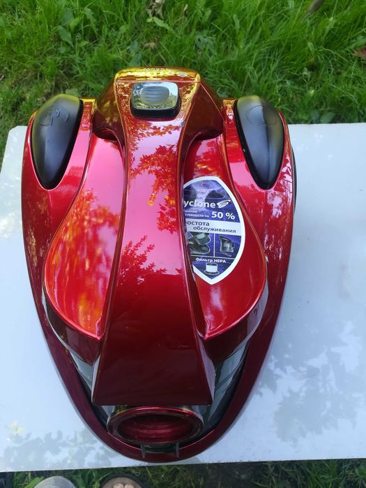 Продаю пылесос  " SATURN ST-VC7279 " 1600Вт