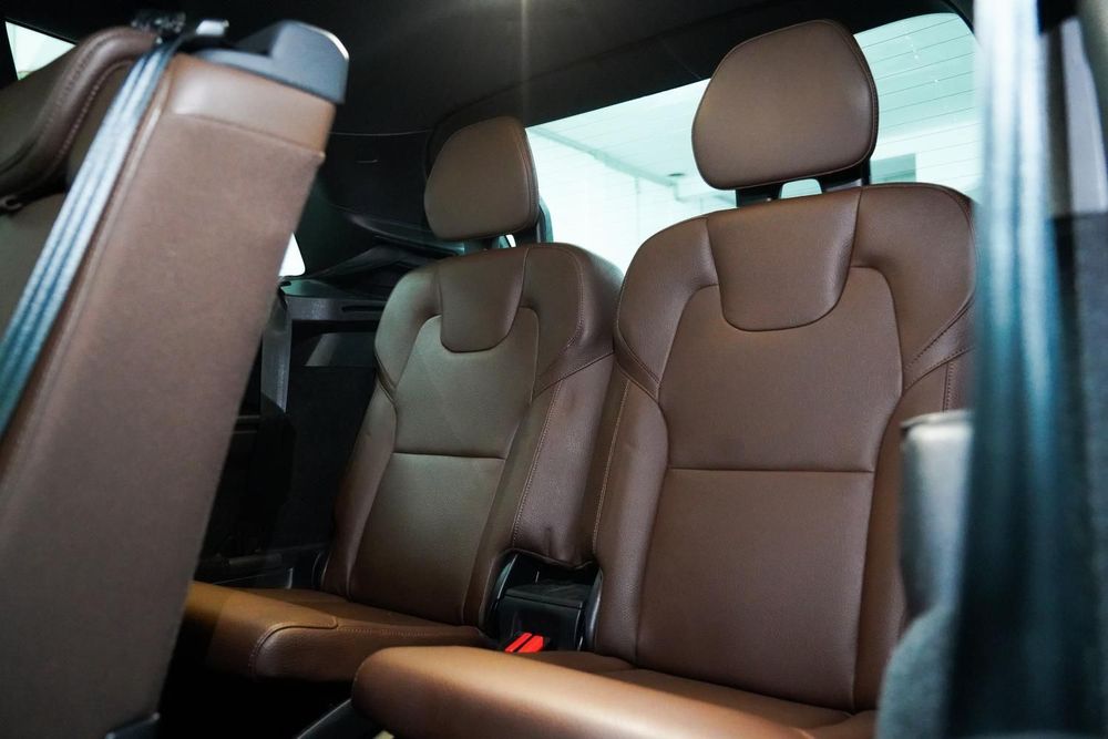 Volvo XC 90 2.0 T8 PHEV Momentum Plus AWD