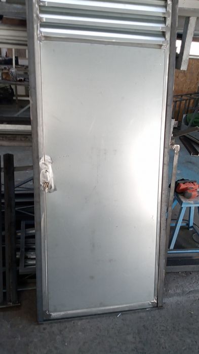 Vendo porta e portão