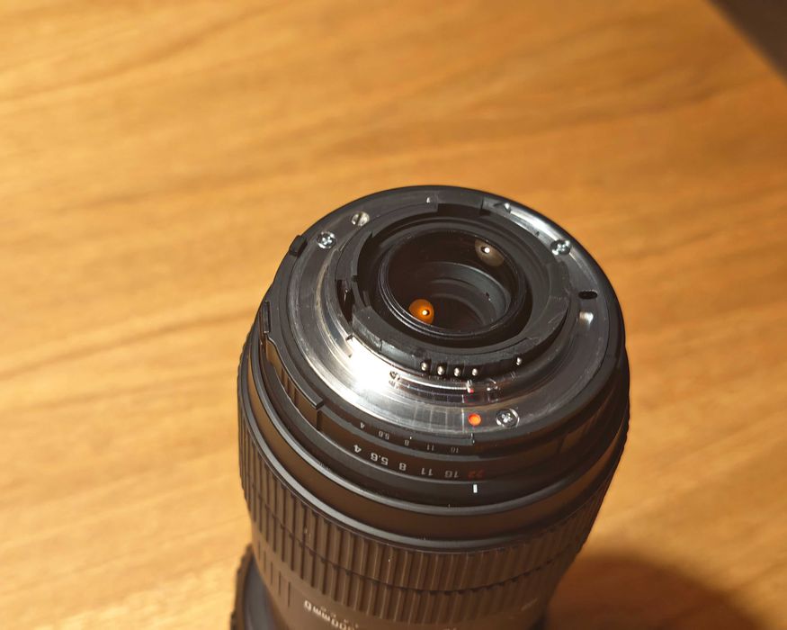 Sigma 70-300 mm AF macro Nikon AF-D teleobiektyw bdb stan