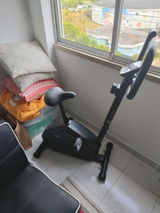 Stationary Bicycle486777742186270720