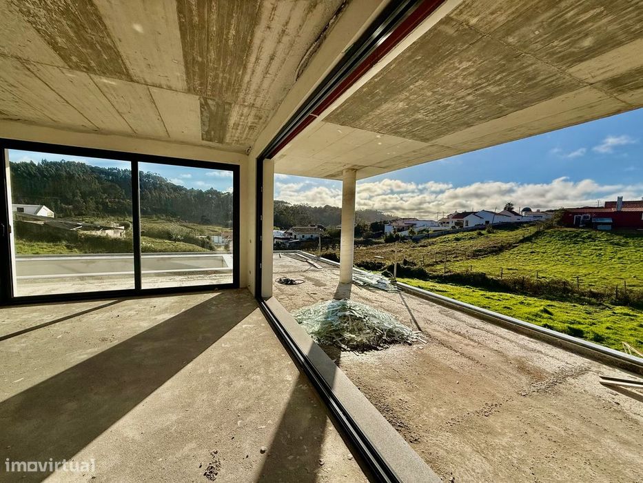 Moradia T4 com garagem e piscina - Salir de Matos, Caldas da Rainha