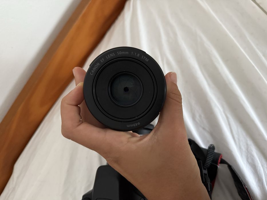 Canon EOS 80D + 2 lentes + mala + cartão + tripé