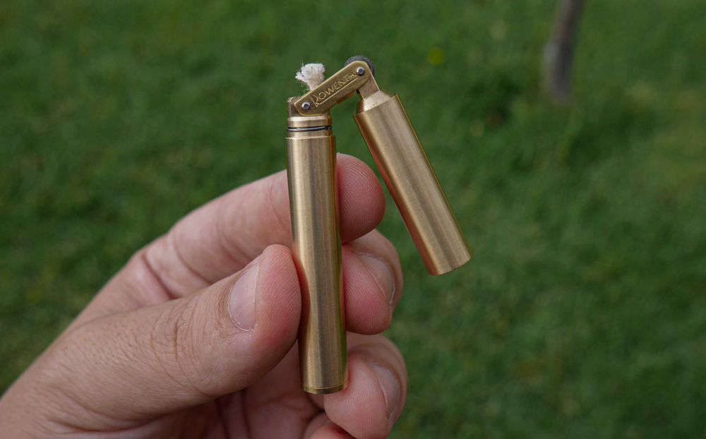 Isqueiro Desdobrável a Gasolina