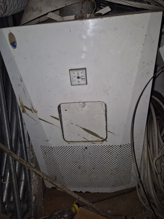 Газова колонка. Був в робочому стані коли знімали