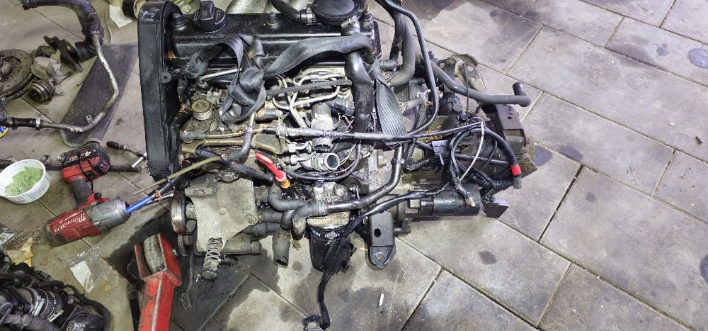 Двигун мотор vw каді 2 colf 3 пассат б3,б4 1.9д 1Y