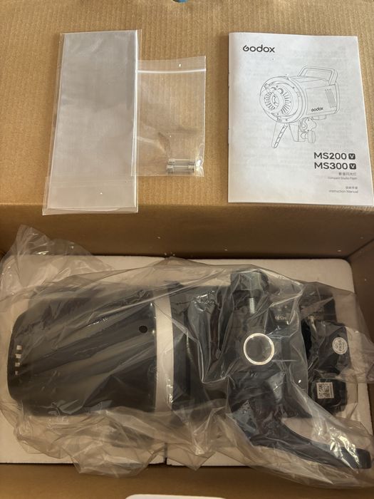 Iluminação de Estúdio Cabeça Flash Godox MS300V
