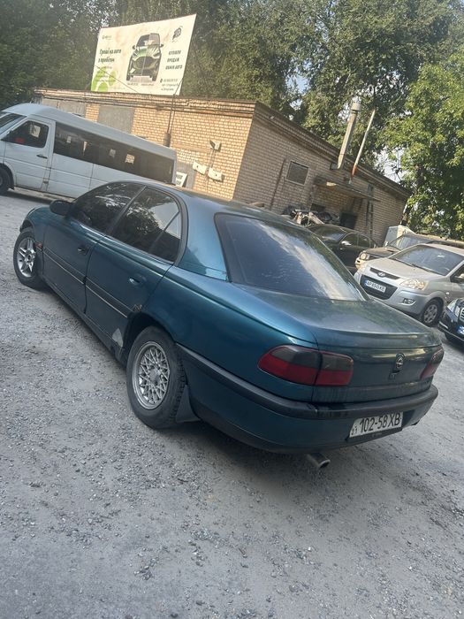 Продам Opel Omega 2 л газ/бенз