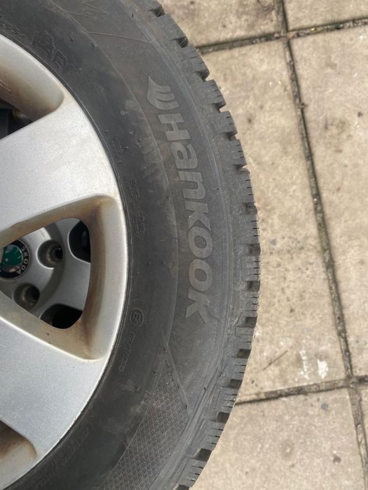 195/65/15, комплект дисків з резиною Skoda