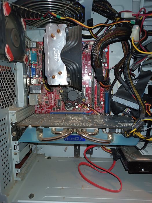 Продам системник G31 на Xeon5430