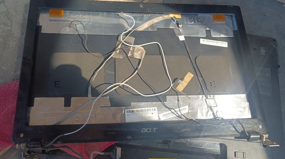 Крышка ноутбука acer Aspire 5742