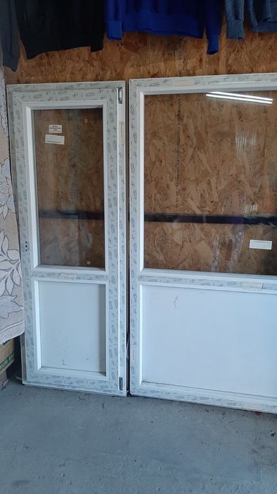 Двері та вітрини металопластикові