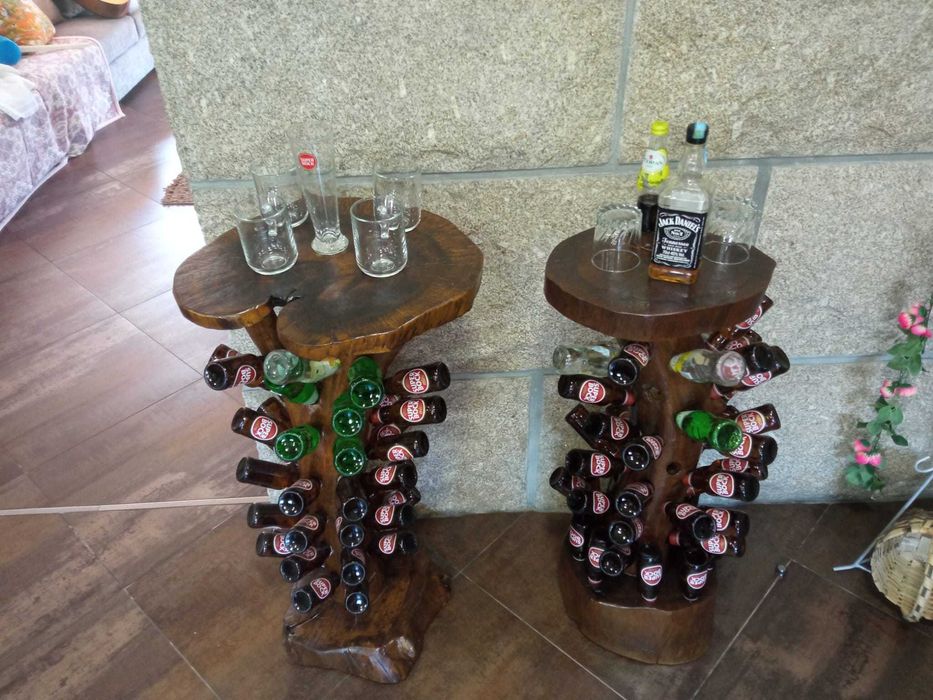 Mesa de apoio, Garrafeira Rustica