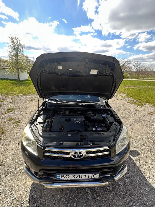 Продається Toyota RAV4