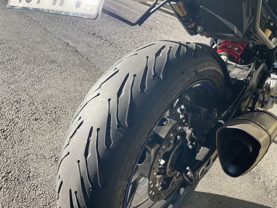 BMW F 900 XR como nova