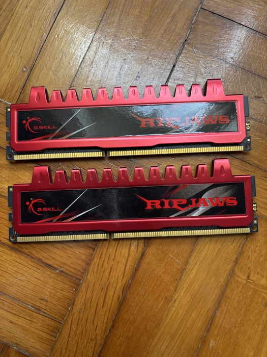 4GB DDR3 1600 x 2