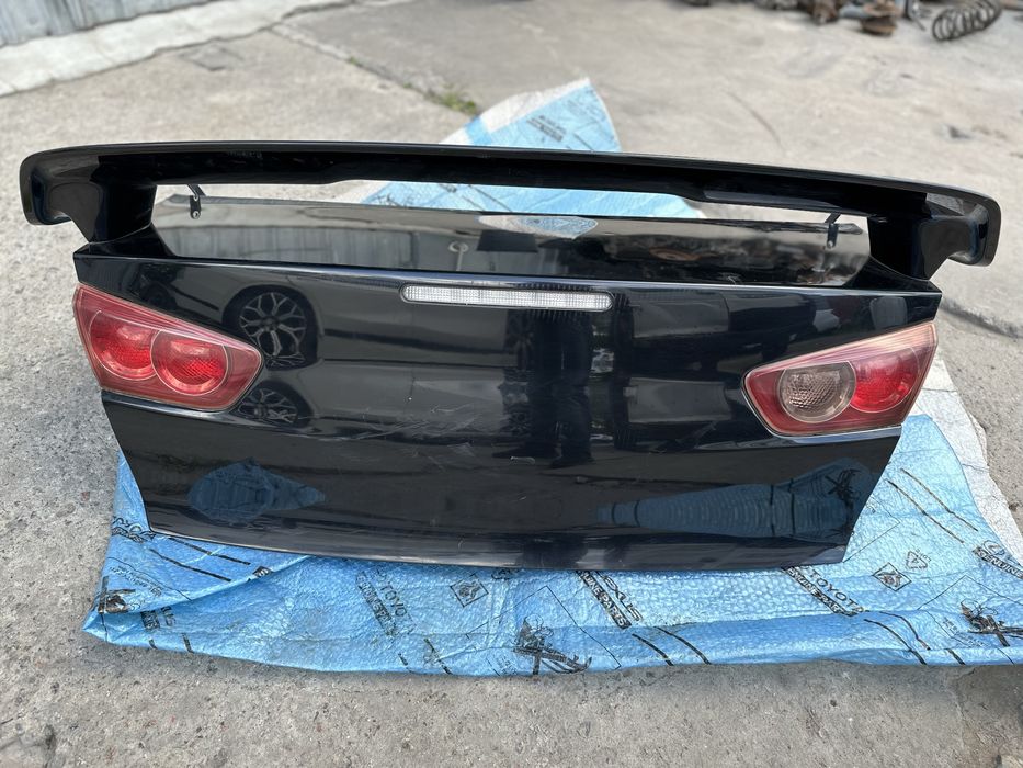 Крышка багажника Mitsubishi Lancer x Лансер Х