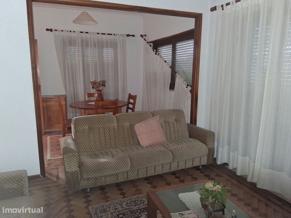 Moradia com Garagem e Terreno | Palheira – Assafarge, Coimbra