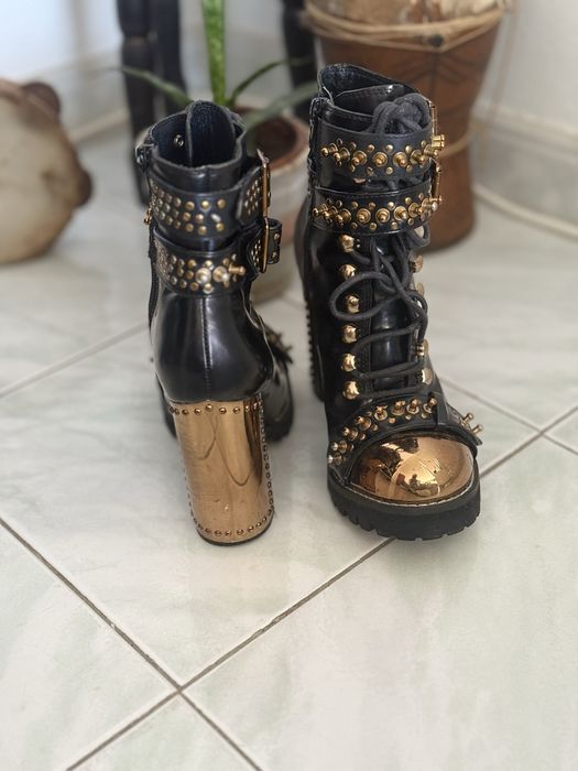 Bota preta  n 36