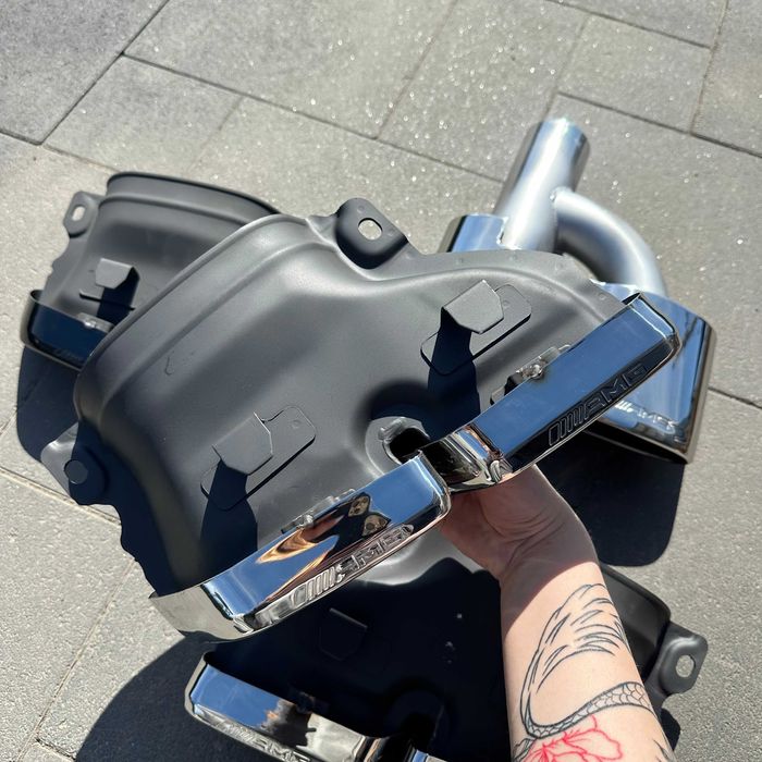 Насадки нові на вихлопні труби Mercedes W204 W218 W447 W221 W222 W223