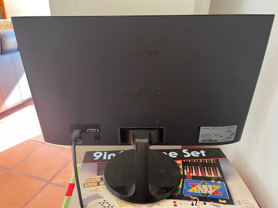 Monitor Samsung 27″ Full HD S27F350 — HDMI e transformador