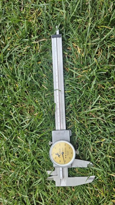 Suwmiarka zegarowa etalon