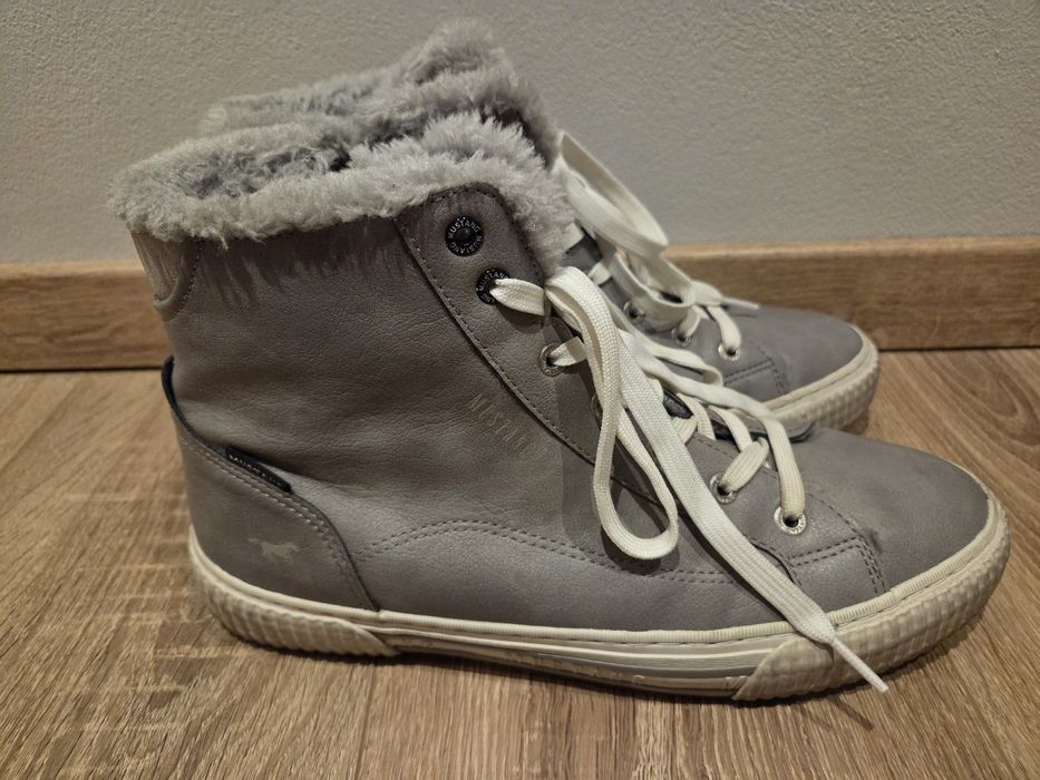 Buty zimowe Mustang 41