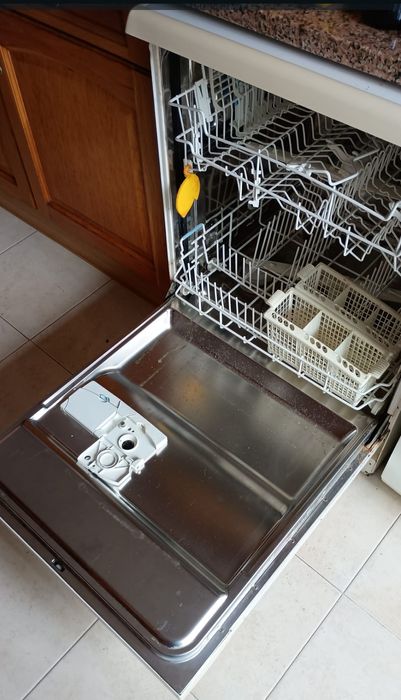 Máquina Lavar Loiça Whirlpool 952