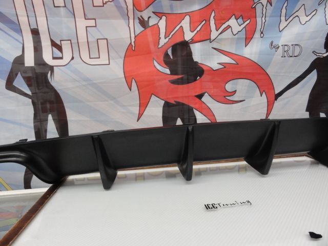 Difusor / Lip / Spoiler em fibra de vidro para BMW E39 1996-2003