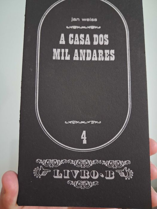 Jan Weiss, A casa dos mil andares