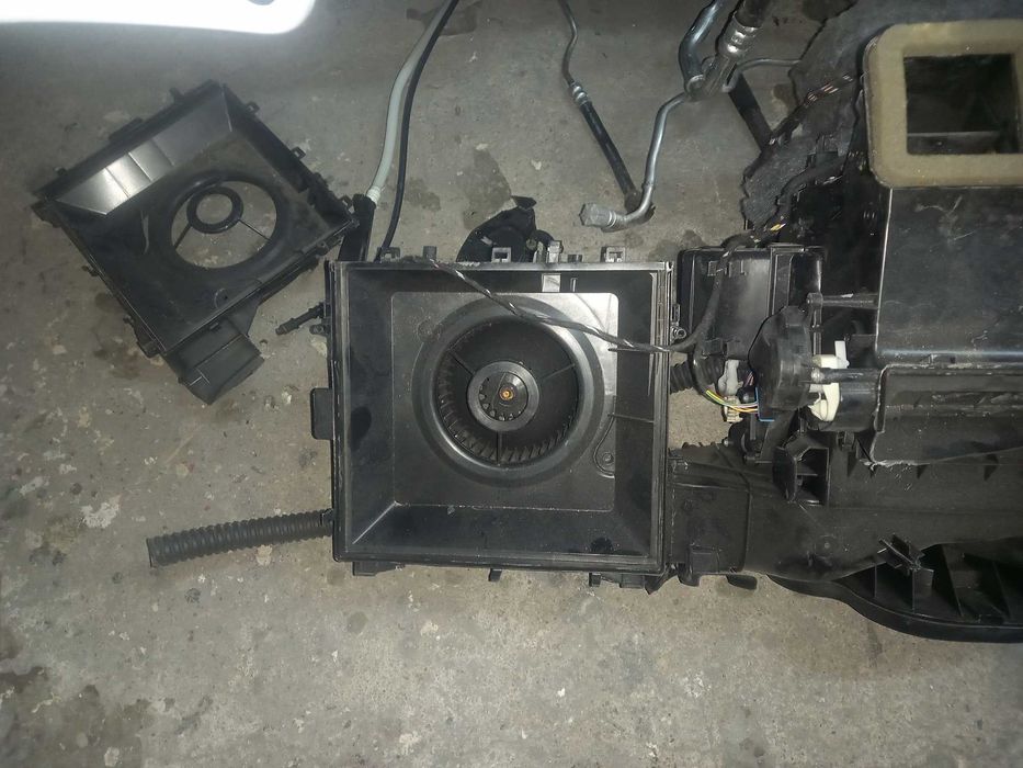 AUDI A3 8Y ćwiartka przód P L
