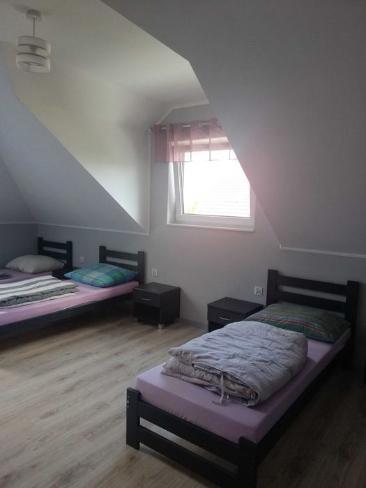 Pokoje 3 osobowe z łazienką blisko CPK Baranów i Panattoni Kozerki