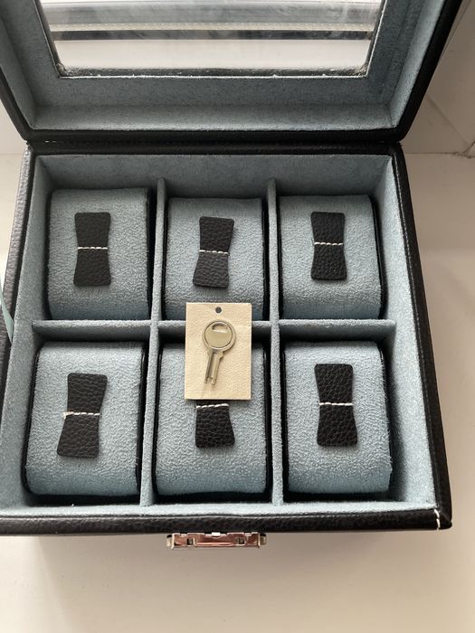 Продается коробка для хранения часов