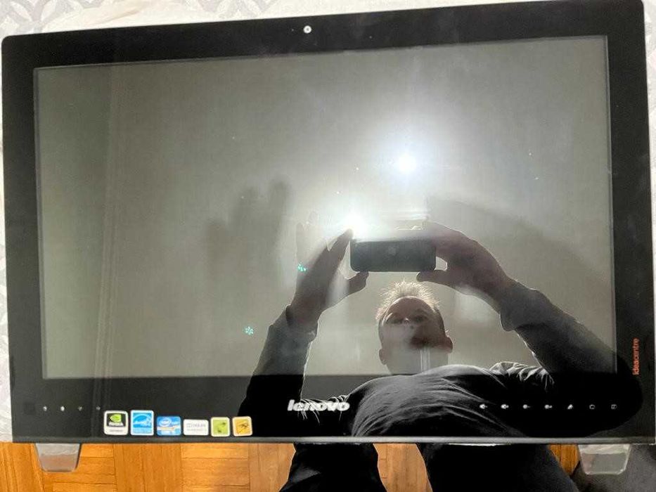 ALL IN ONE Lenovo IdeaCentre B540 c/ Ecra 3D c/ Wifi a 100%