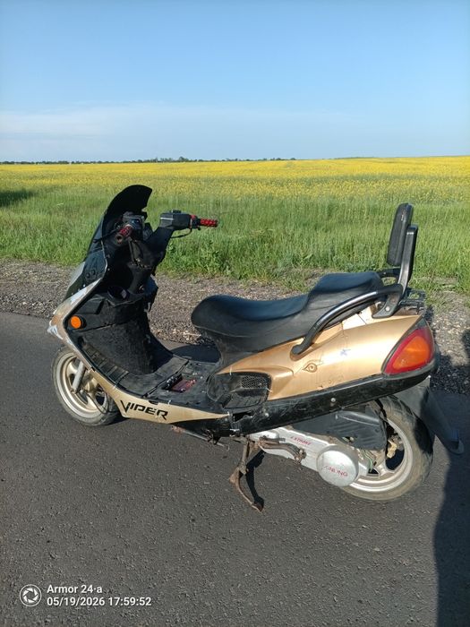 Продам скутер Viper F1-150