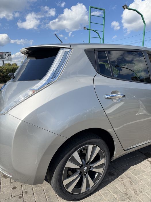 Nissan Leaf Tekna 2014