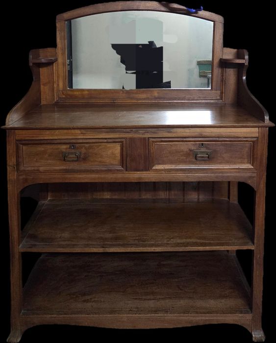 Móvel antigo em cerejeira